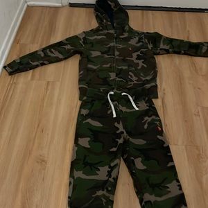 Polo Ralph Lauren Boys Size 8 S/P camouflage set. Great condition!